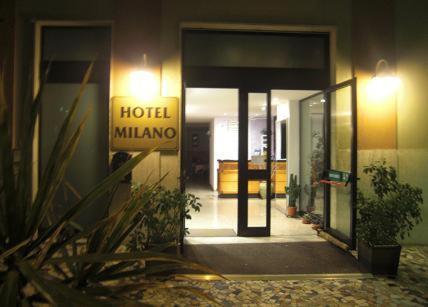 Hotel Milano Loano Luaran gambar